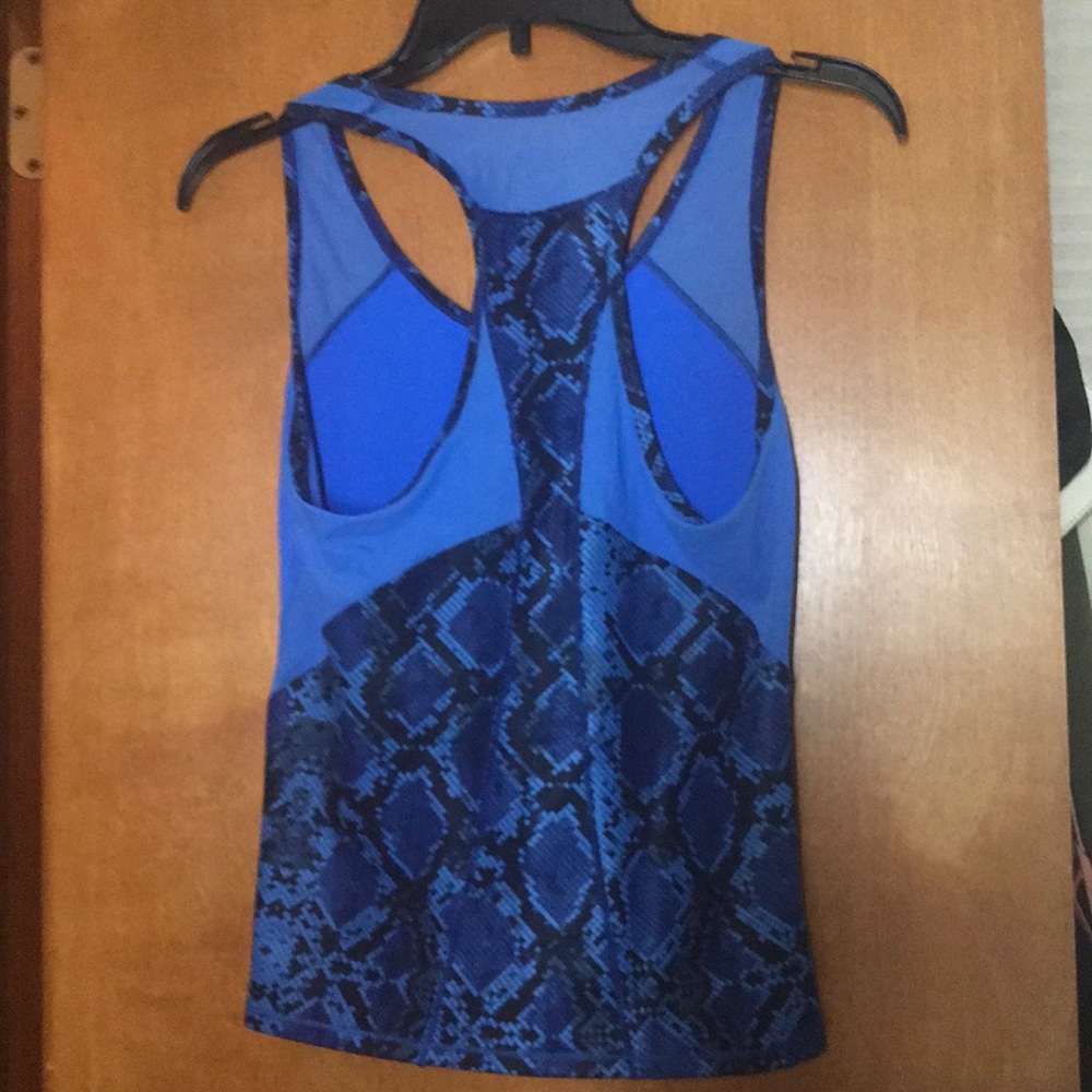 Lulu lemon blue snake print top